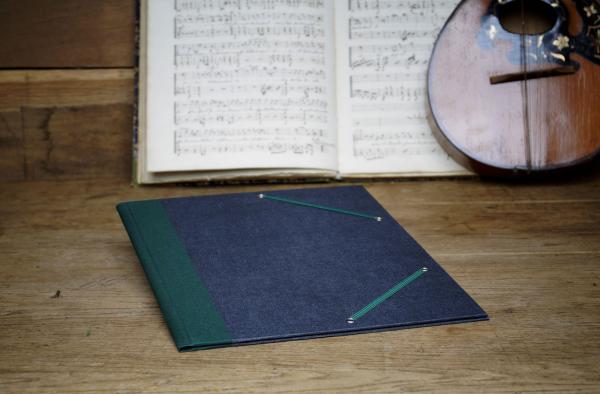 Music folder anthracite, green linen, handmade